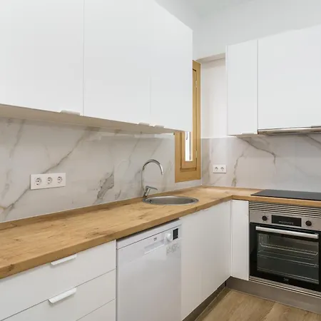 Piso Ideal Con 3 3 Banos Y Terraza Barcelona
