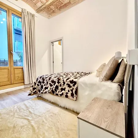 Piso Ideal Con 3 3 Banos Y Terraza * Barcelona